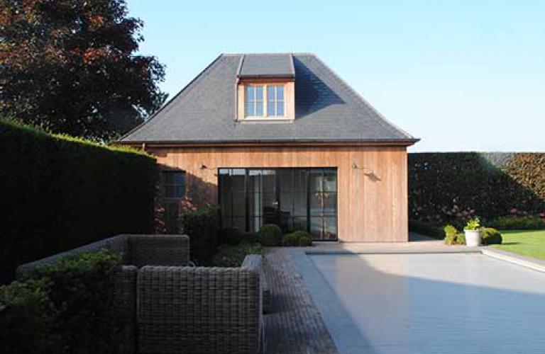 Verbouwing garage naar poolhouse Desselgem na